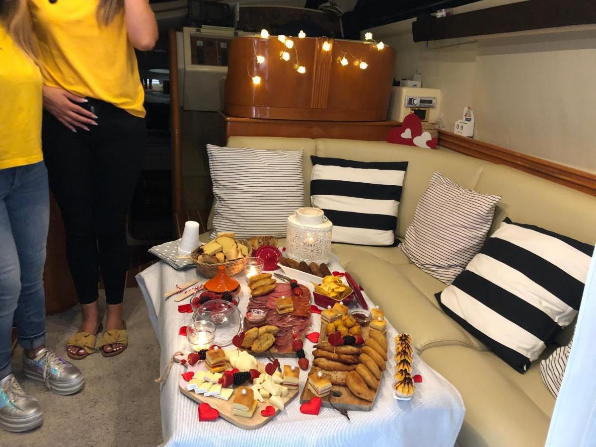 Aquadouro Yacht Radames - Sleep Boat Experience 호텔 카스텔루 지 파이바 외부 사진