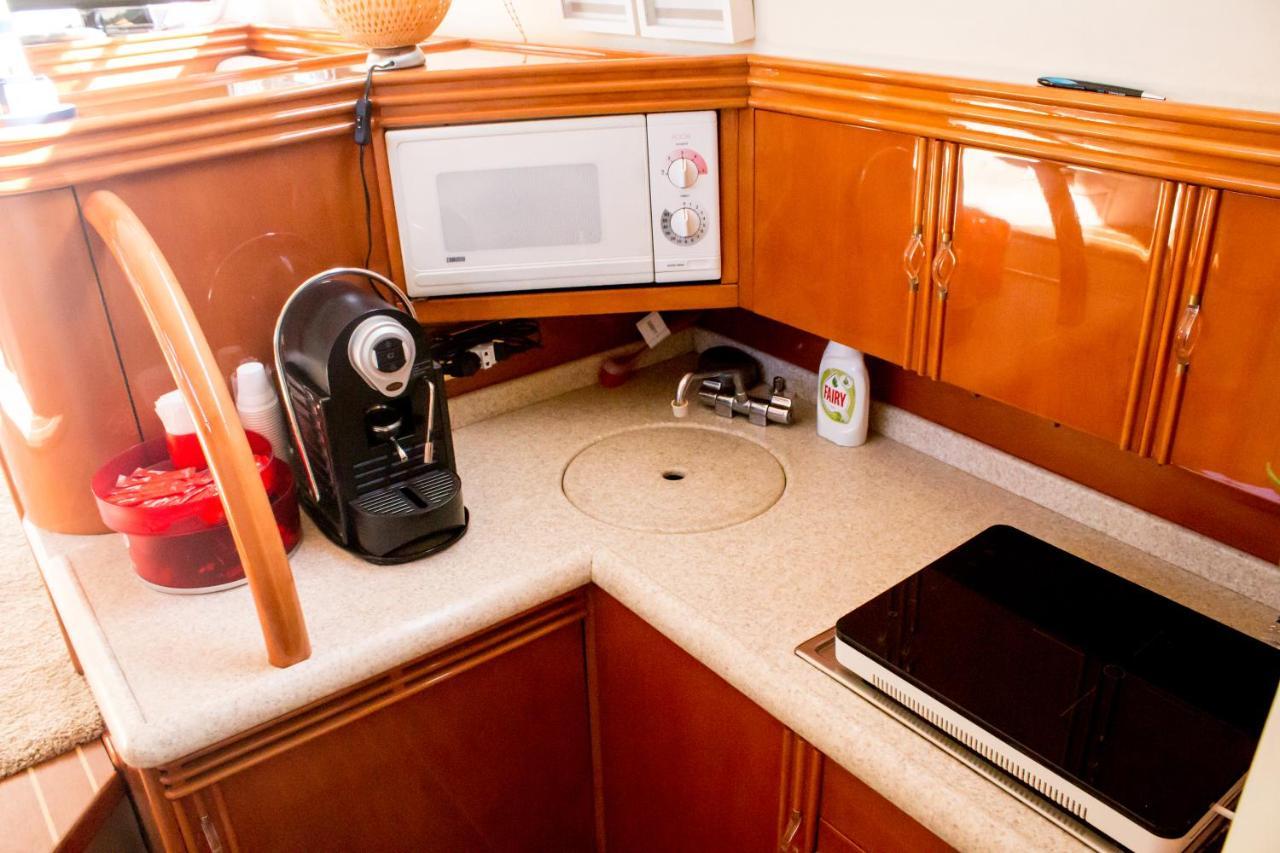 Aquadouro Yacht Radames - Sleep Boat Experience 호텔 카스텔루 지 파이바 외부 사진