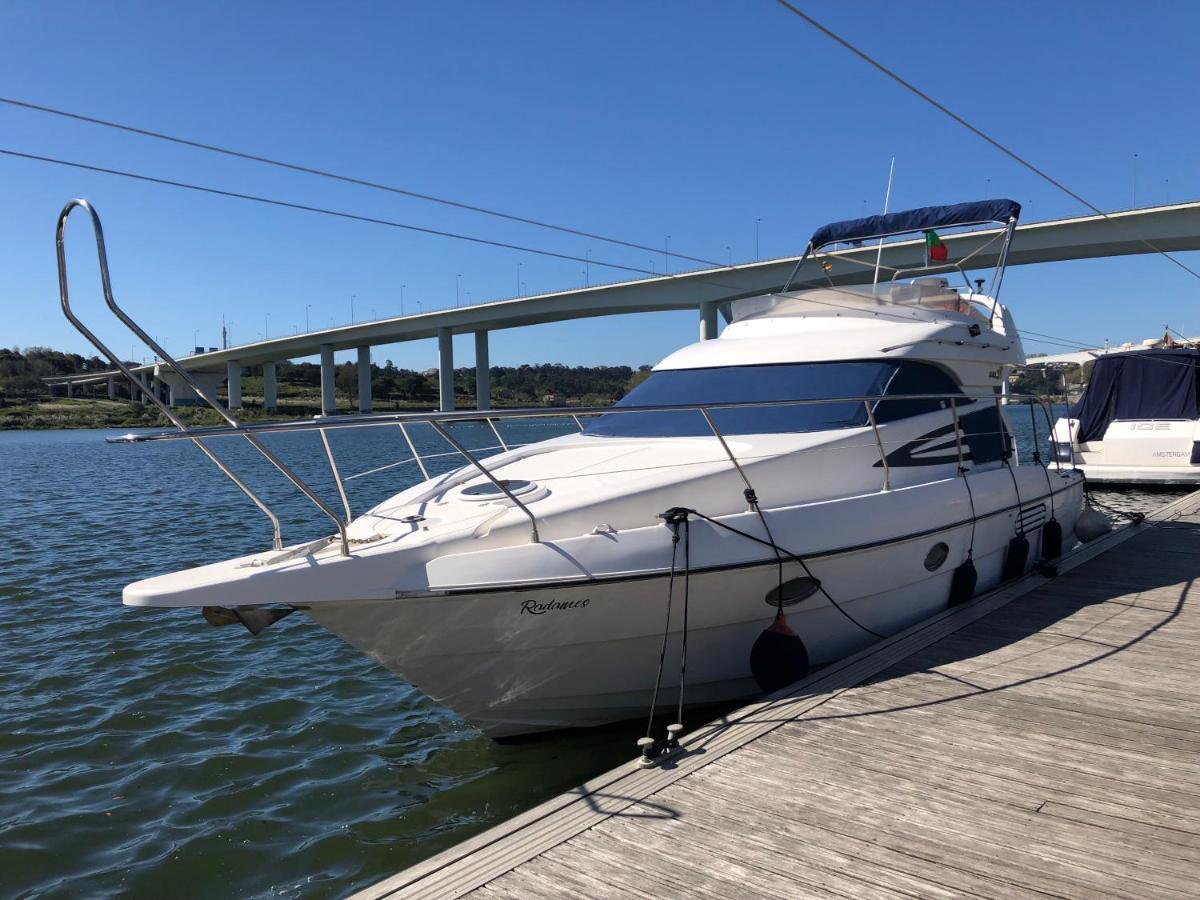 Aquadouro Yacht Radames - Sleep Boat Experience 호텔 카스텔루 지 파이바 외부 사진