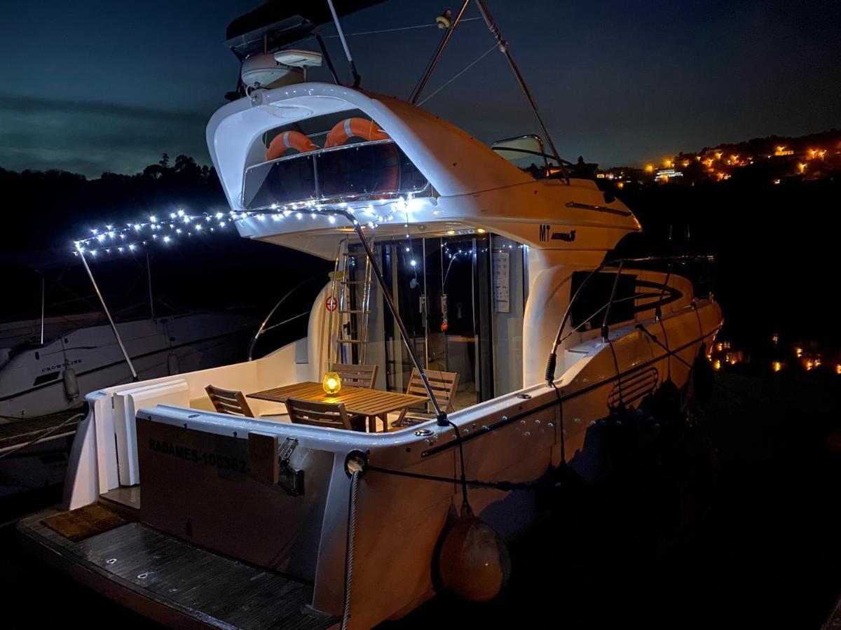 Aquadouro Yacht Radames - Sleep Boat Experience 호텔 카스텔루 지 파이바 외부 사진