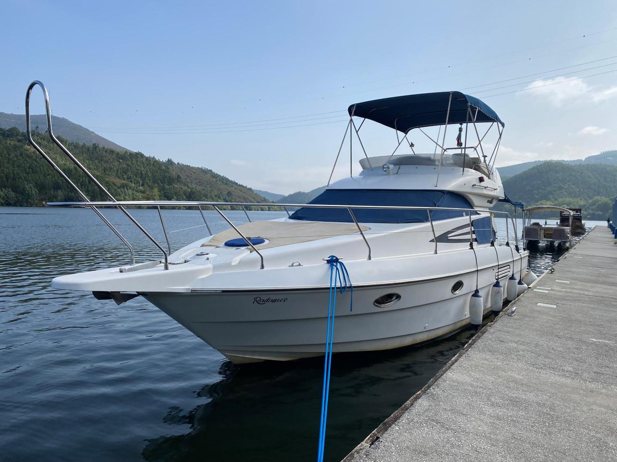 Aquadouro Yacht Radames - Sleep Boat Experience 호텔 카스텔루 지 파이바 외부 사진